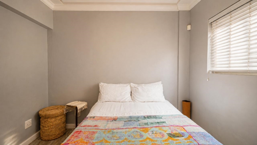 3 Bedroom Property for Sale in Sea Point Western Cape